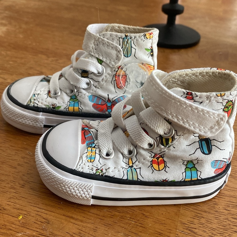 Converse for Infants - bugs world